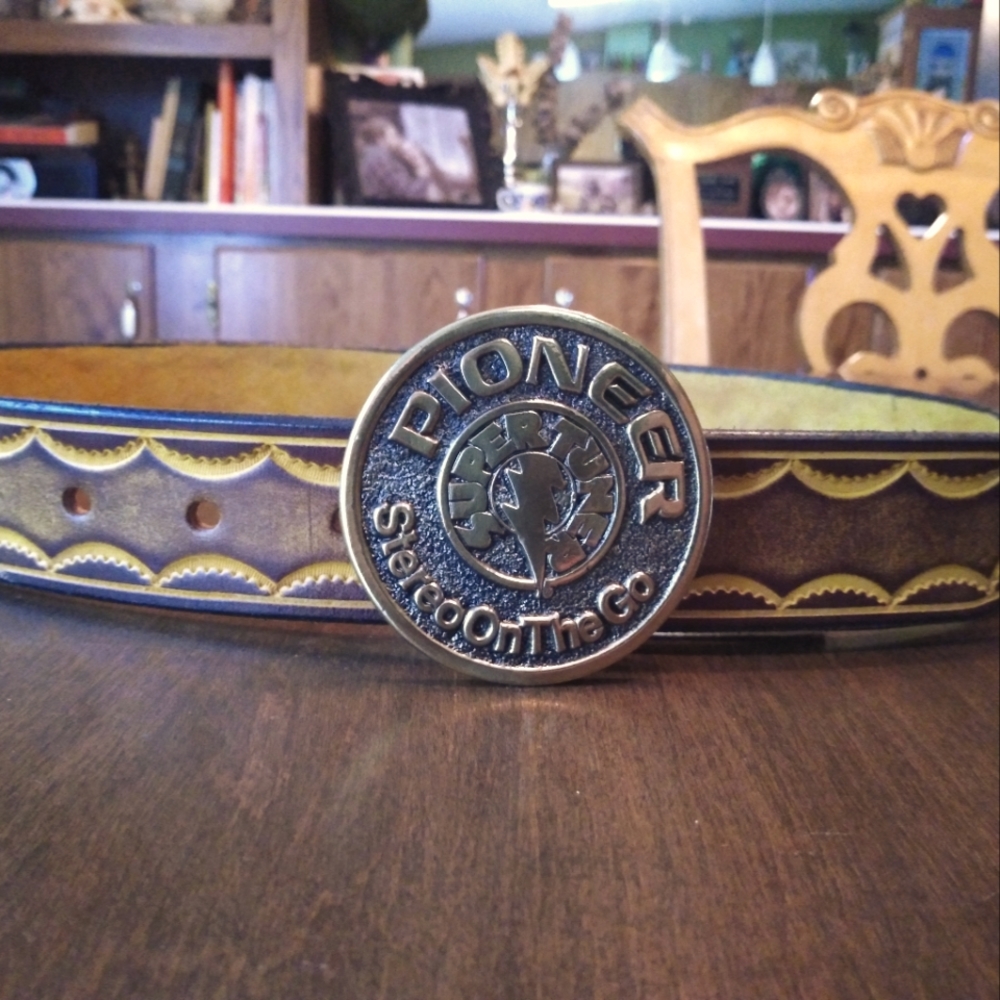 Vintage 1970 PIONEER Stereo On The Go Brass Belt Buckle GABC and Leather Belt